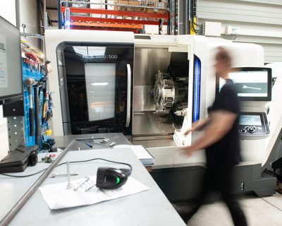 Opérateur Commande Numérique
