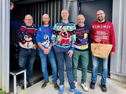 𝐄𝐧𝐬𝐞𝐦𝐛𝐥𝐞 𝐩𝐨𝐮𝐫 𝐜𝐨𝐧𝐜𝐥𝐮𝐫𝐞 𝐥’𝐚𝐧𝐧𝐞́𝐞 𝐞𝐭 𝐬𝐞 𝐩𝐫𝐨𝐣𝐞𝐭𝐞𝐫 𝐯𝐞𝐫𝐬 𝐥’𝐚𝐯𝐞𝐧𝐢𝐫